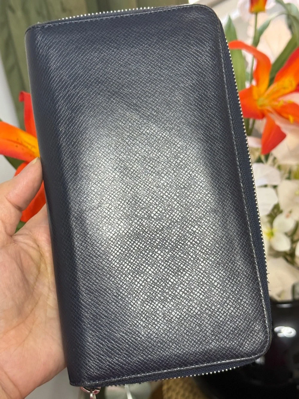 Louis Vuitton Deep Blue Zip Wallet in Textured Leather - Picture 8 of 16